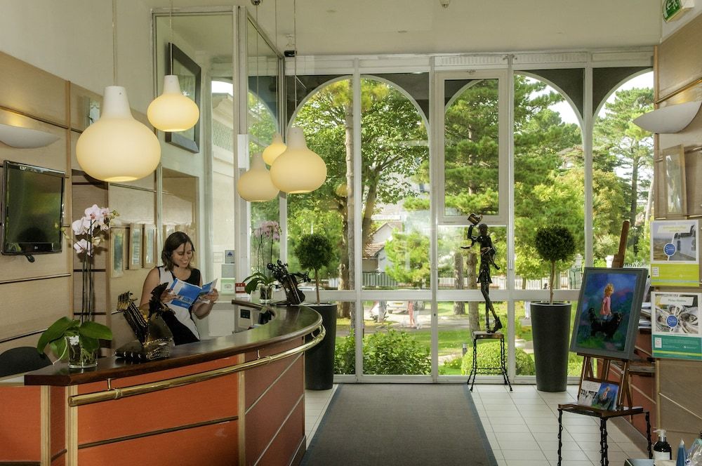 Hôtel Vacances Bleues Villa Caroline 2