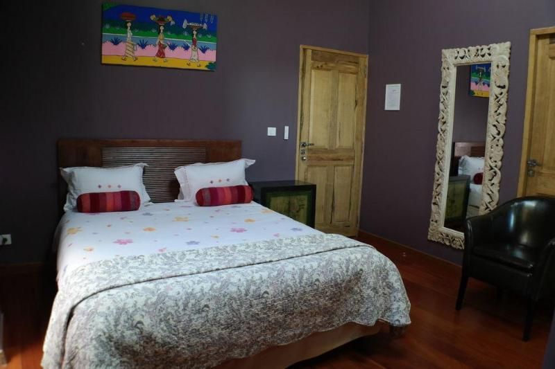 Domaine De Rochebelle 2