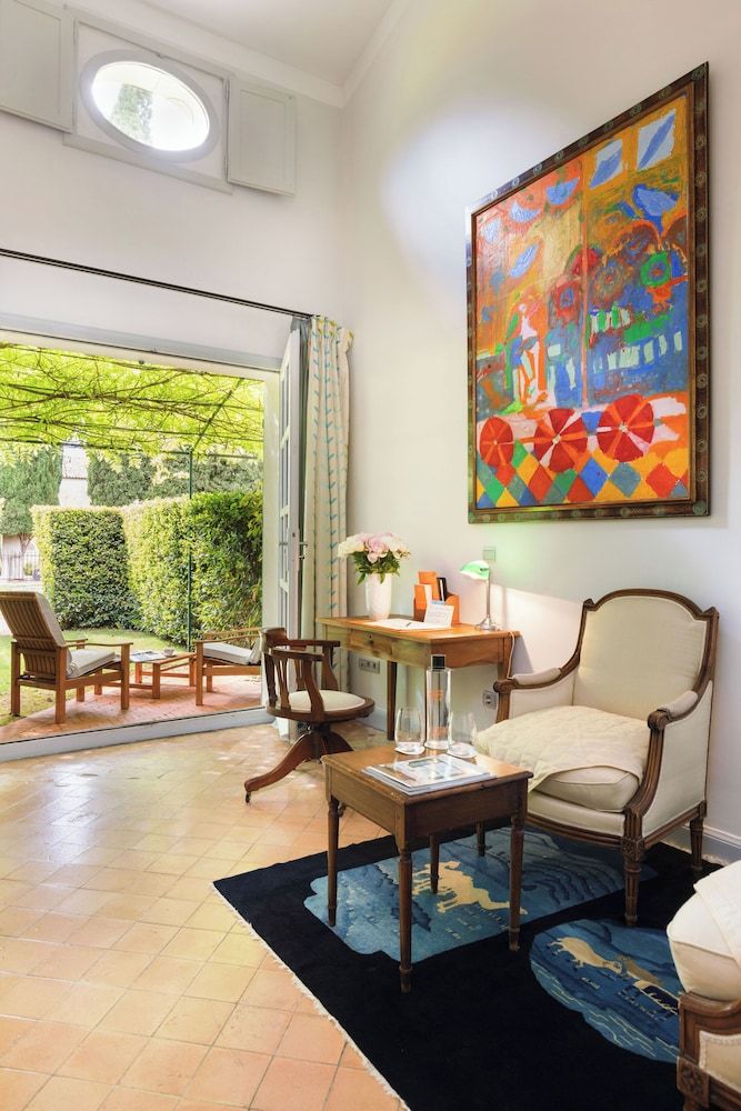 Hostellerie de l'Abbaye de La Celle 3