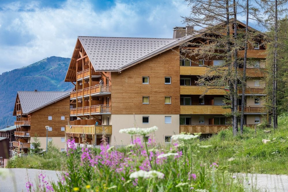 Noemys Les Terrasses de Labrau 4 estrelas em La Foux