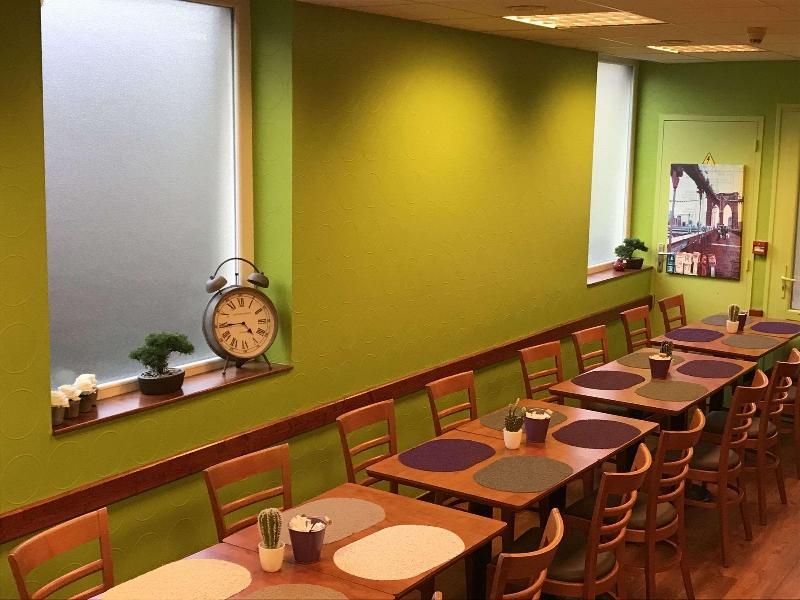 Kyriad Hotel Lamballe 2