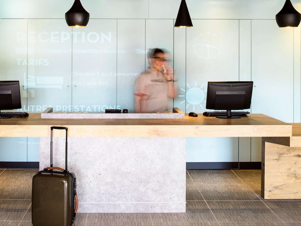 ibis Roanne 3 estrelas em Le Coteau