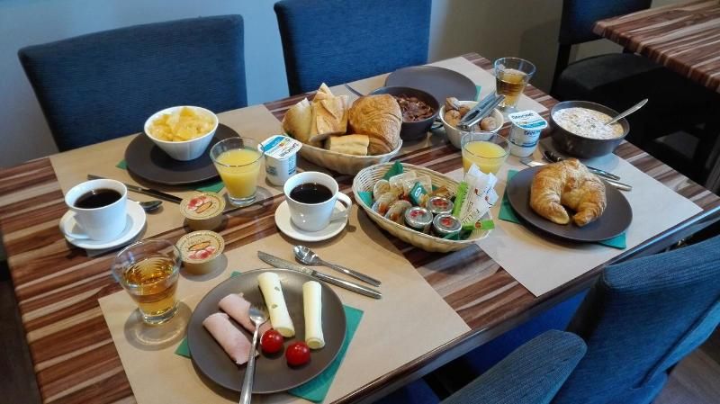 Cote Hotel 2 estrelas em Légny