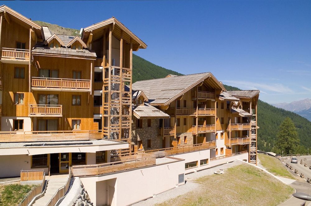 Madame Vacances - Residence Les Balcons des Airelles -1 estrelas em Les Orres