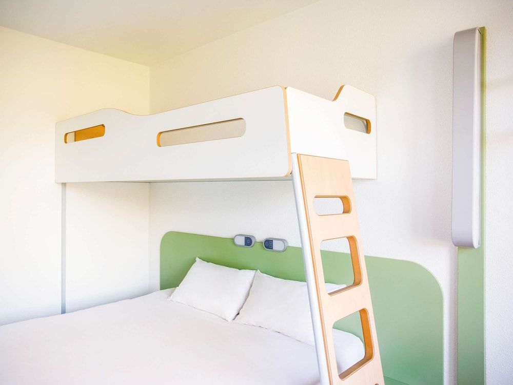 ibis budget Pau Lescar 3
