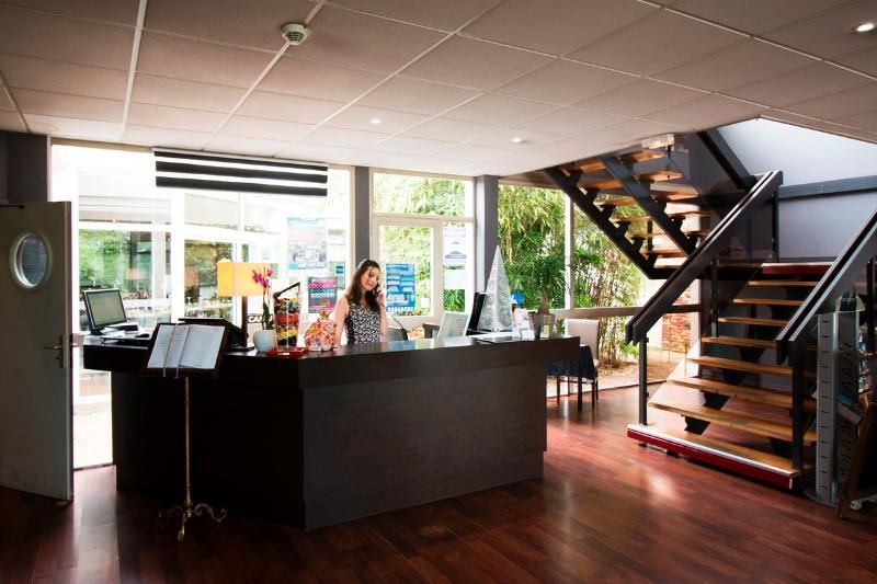 Adonis Villefranche 3