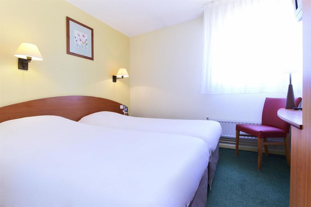 Kyriad Dunkerque Loon Plage 3