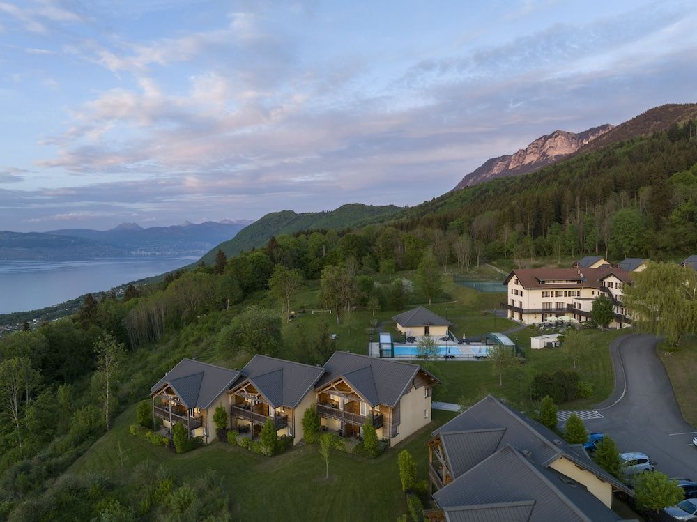 Garden & City Evian Lugrin 3 estrelas em Lugrin