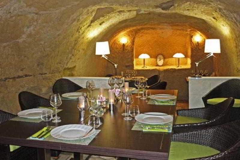 Relais du Silence Le Xii De Luynes 3 estrelas em Luynes