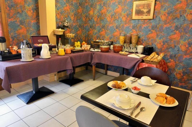 Logis Auberge des Vieux Chênes 2