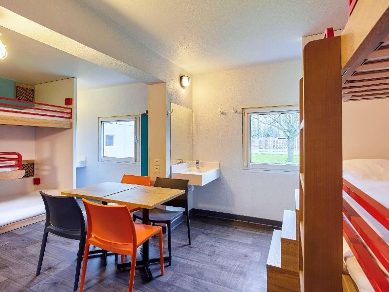 Premiere Classe Lyon Massieux 1 estrelas em Massieux