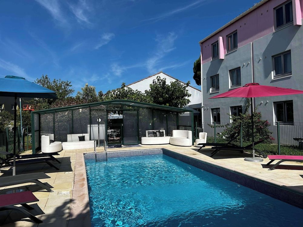 Kyriad Montpellier Aeroport Gare TGV Sud de France 3 estrelas em Mauguio