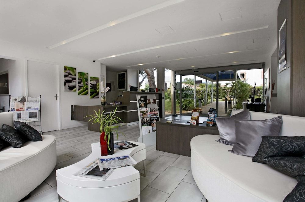 Kyriad Montpellier Aeroport Gare TGV Sud de France 2