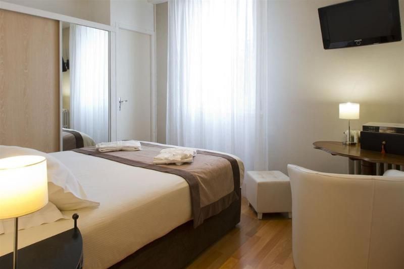 Inter-hotel du Pont Roupt 2