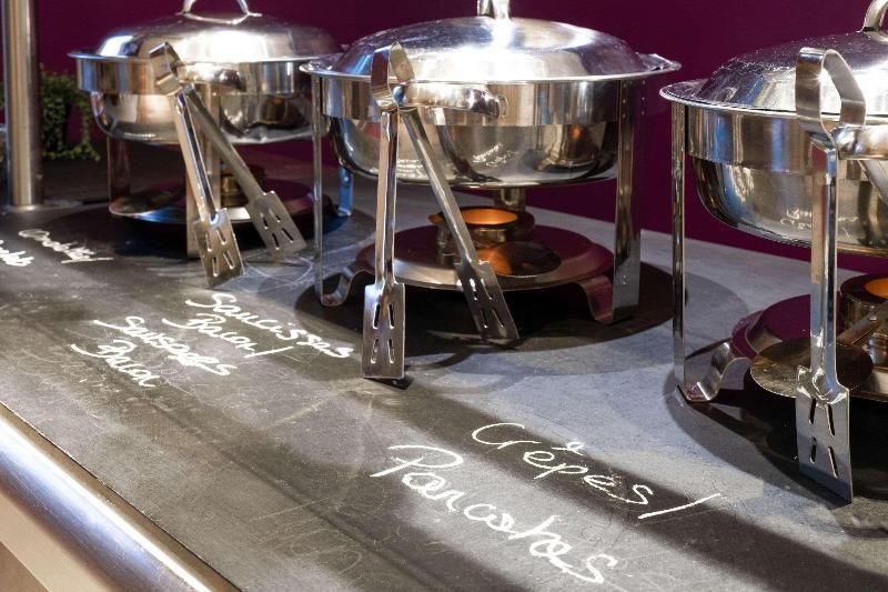 Kyriad Grenoble Meylan 2