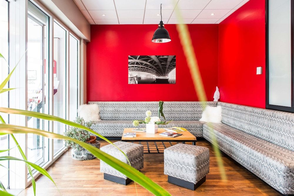 KYRIAD LYON EST - Stadium - Eurexpo 2