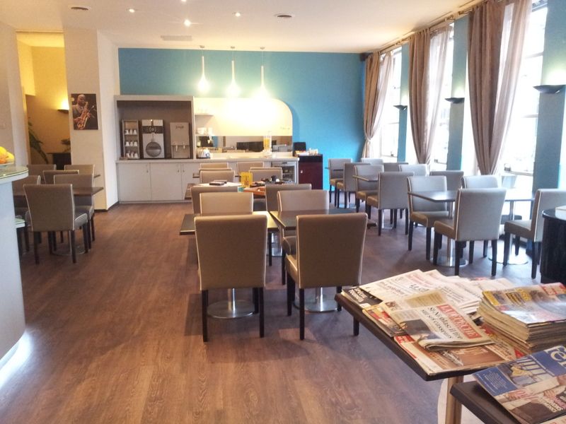 Inter-Hotel Le Chapon Fin 3 estrelas em Moissac