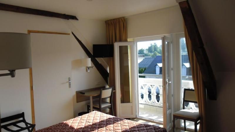 Le Grand Hôtel à Ussel 2