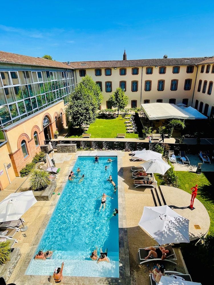 Abbaye des Capucins Spa & Resort 4 estrelas em Montauban