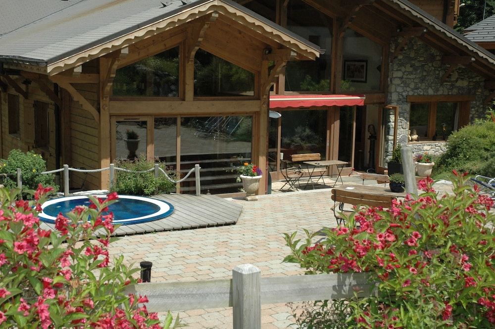 Chilly Powder - Hôtel au Coin du Feu 4 estrelas em Morzine