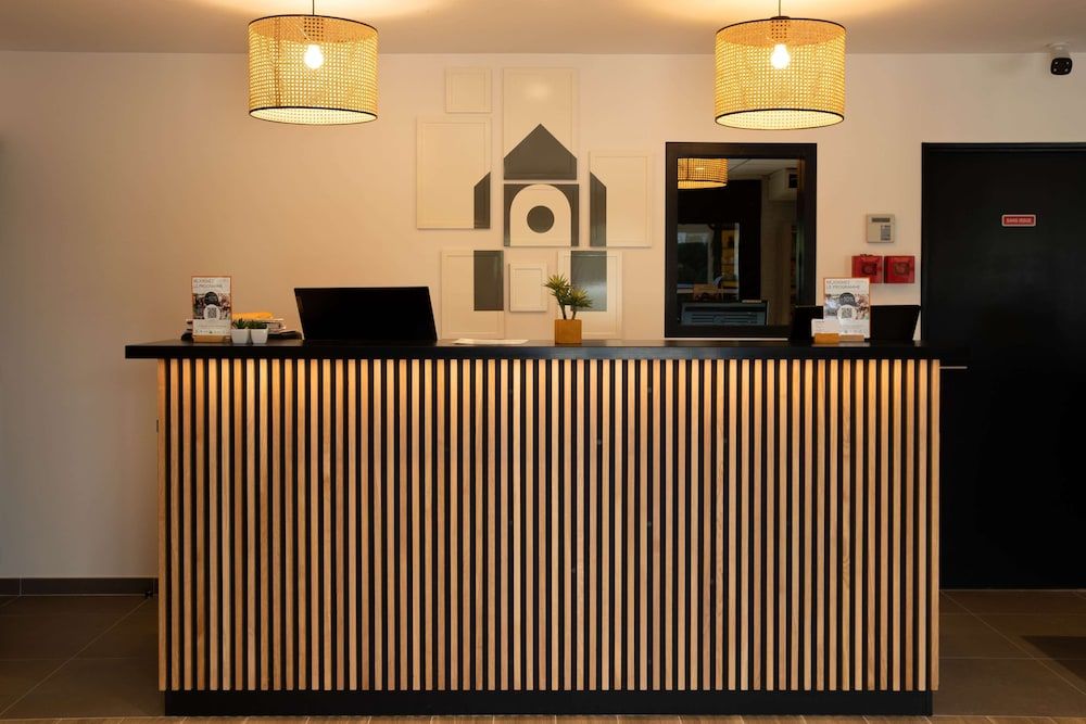 Campanile Narbonne 2