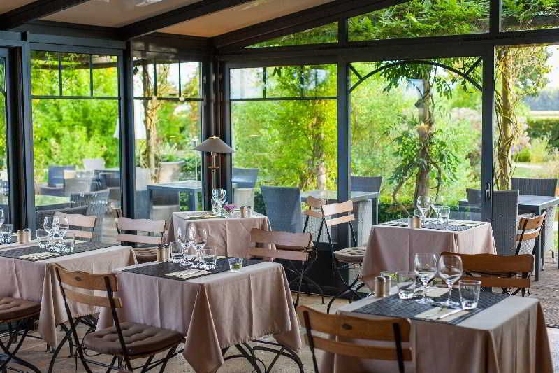 Hotel The Originals Domaine de Bellevue 3 estrelas em Neufmoutiers-en-Brie
