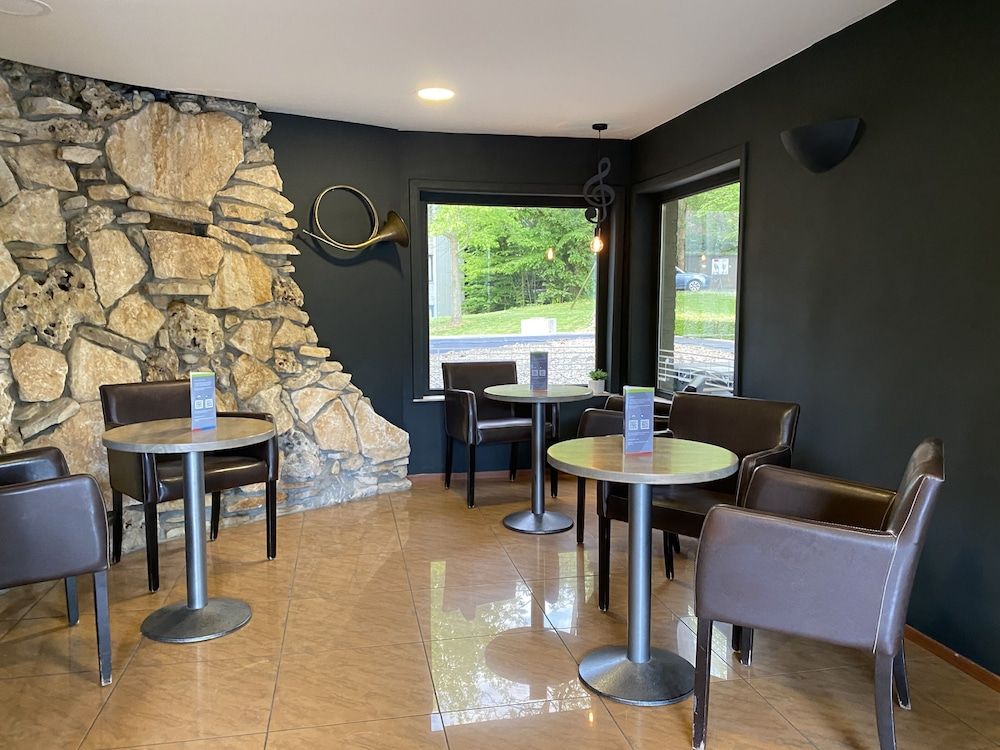 Logis Hotel Restaurant des Acacias Lille Tourcoing 3