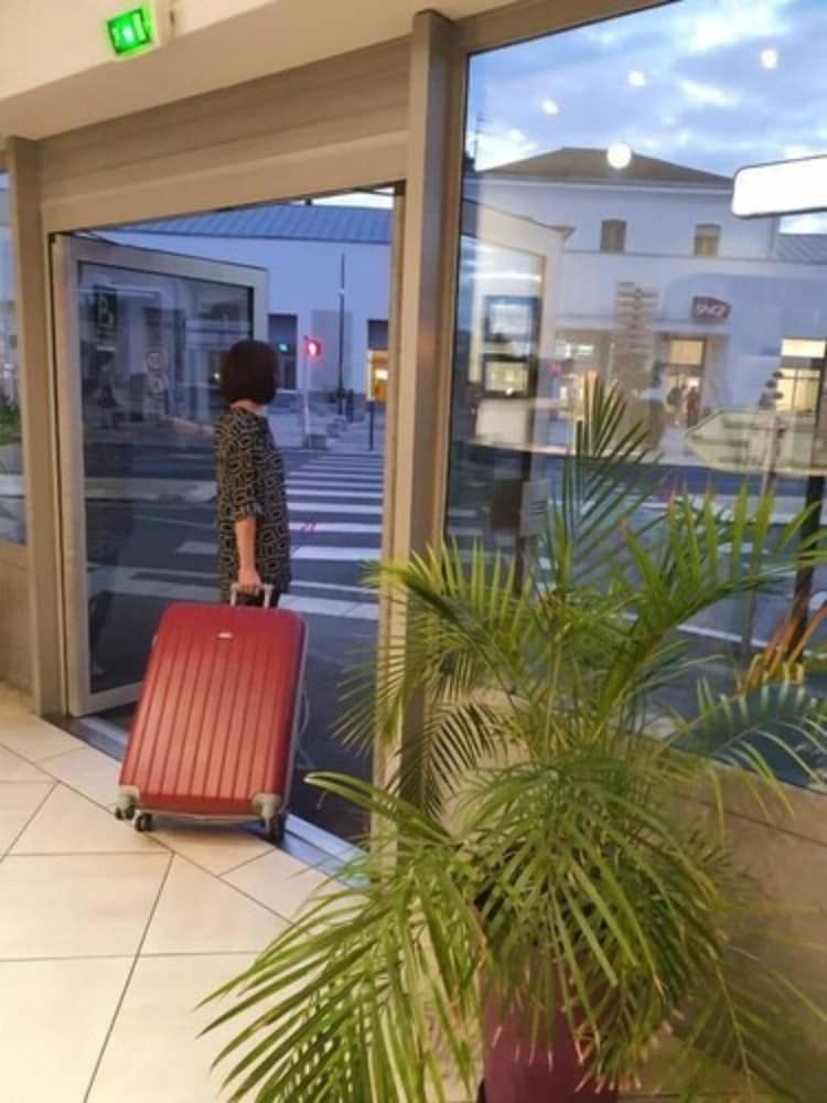 BRIT HOTEL CONFORT NEVERS Centre Gare 2