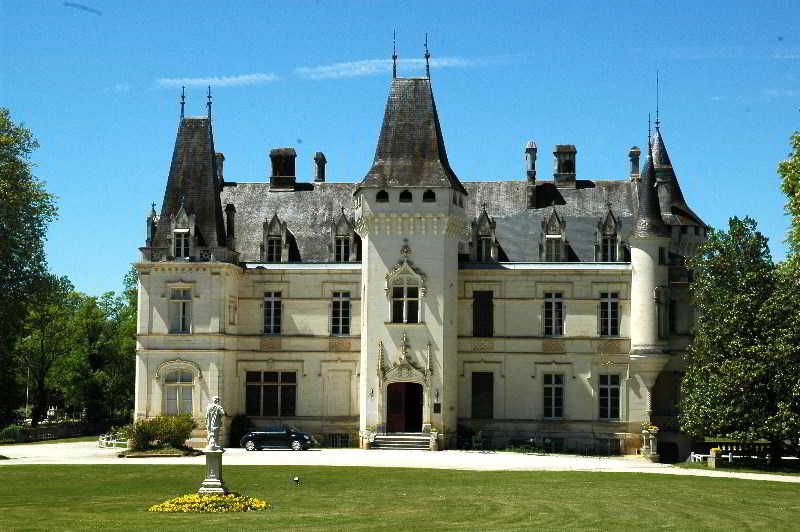 Château de Nieuil 4 estrelas em Nieuil