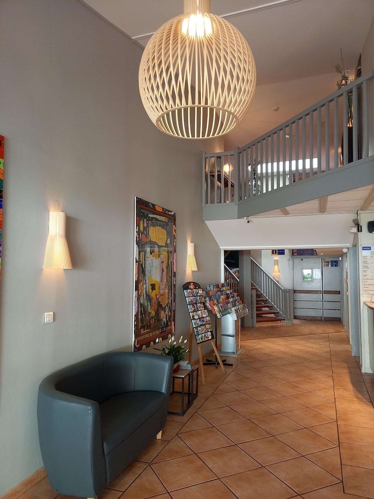 Kyriad Nimes Ouest 3