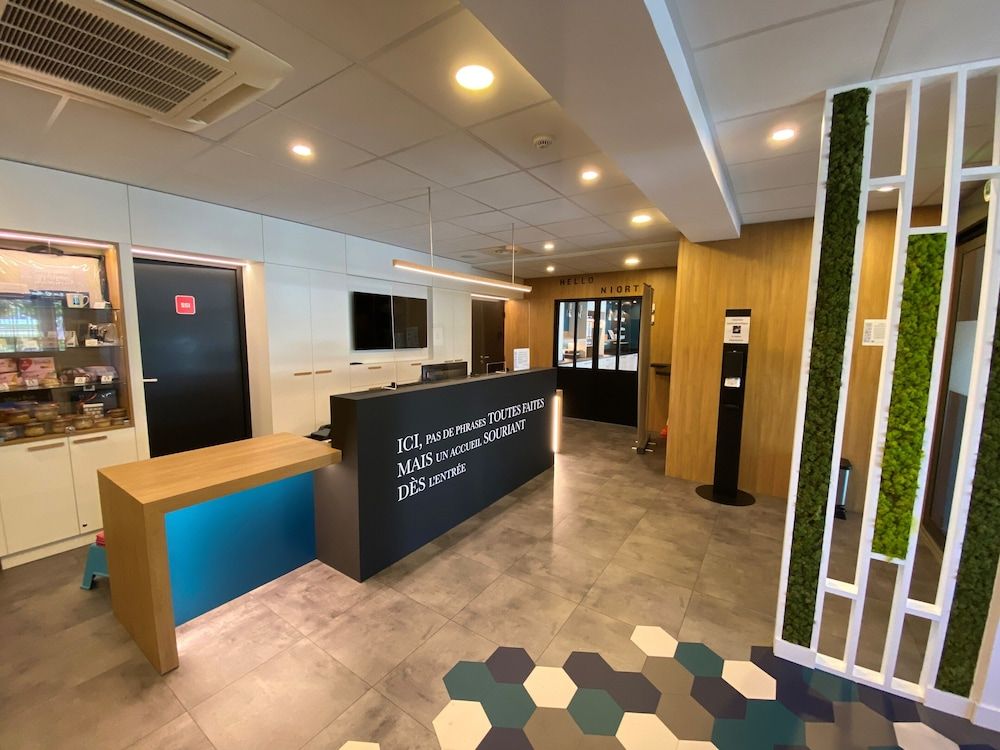 Kyriad NIORT - Espace Mendes-France 3 estrelas em Niort