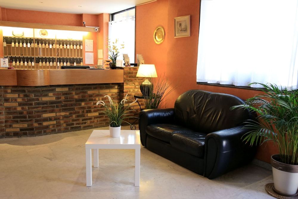 Hotel Paris Villette 2