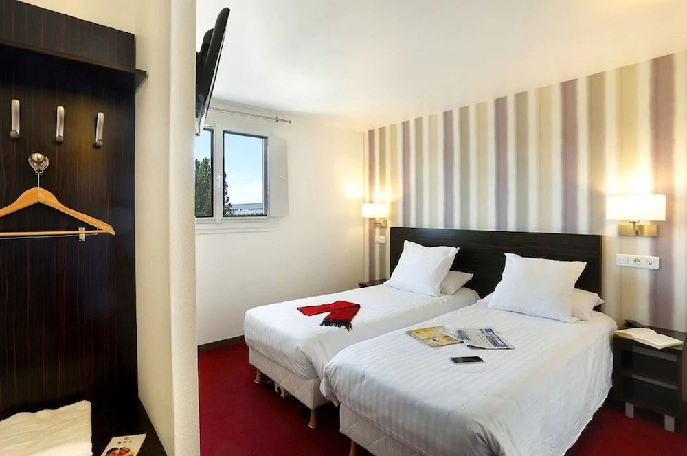 Grand Hôtel Senia 3 estrelas em Orly