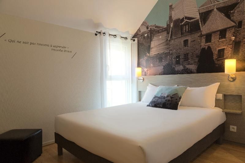 The Originals City, Hotel Au Chêne Vert, St-Brieuc 3 estrelas em Plérin