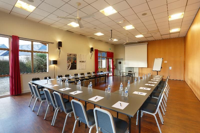 The Originals City, Hotel Au Chêne Vert, St-Brieuc 3