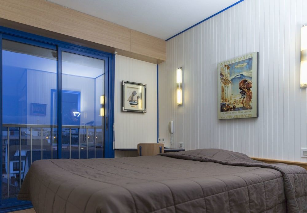 Le Voltaire 2 estrelas em Rennes