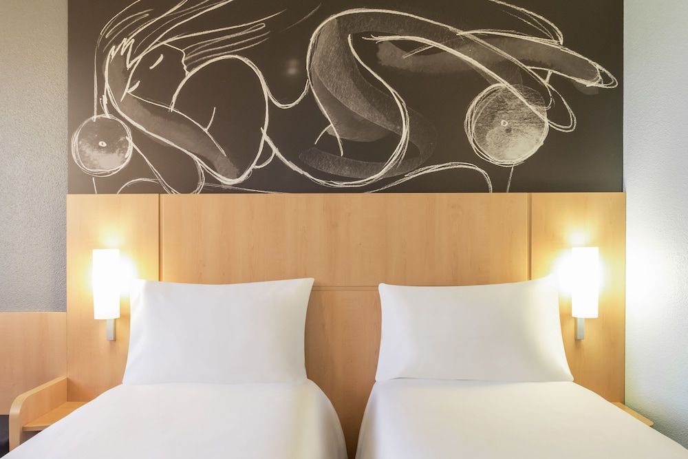 ibis Rennes Centre Gare Sud 1