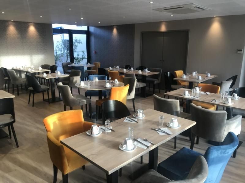 Hotel The Originals Roanne Nord Hélios 2