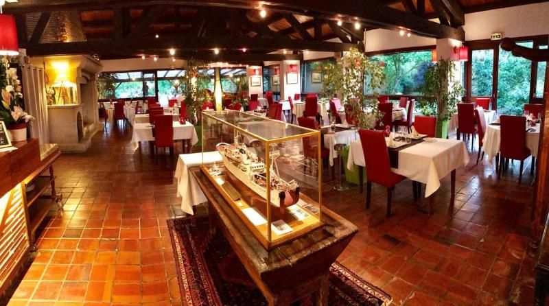 Logis Hotel La Belle Poule 2