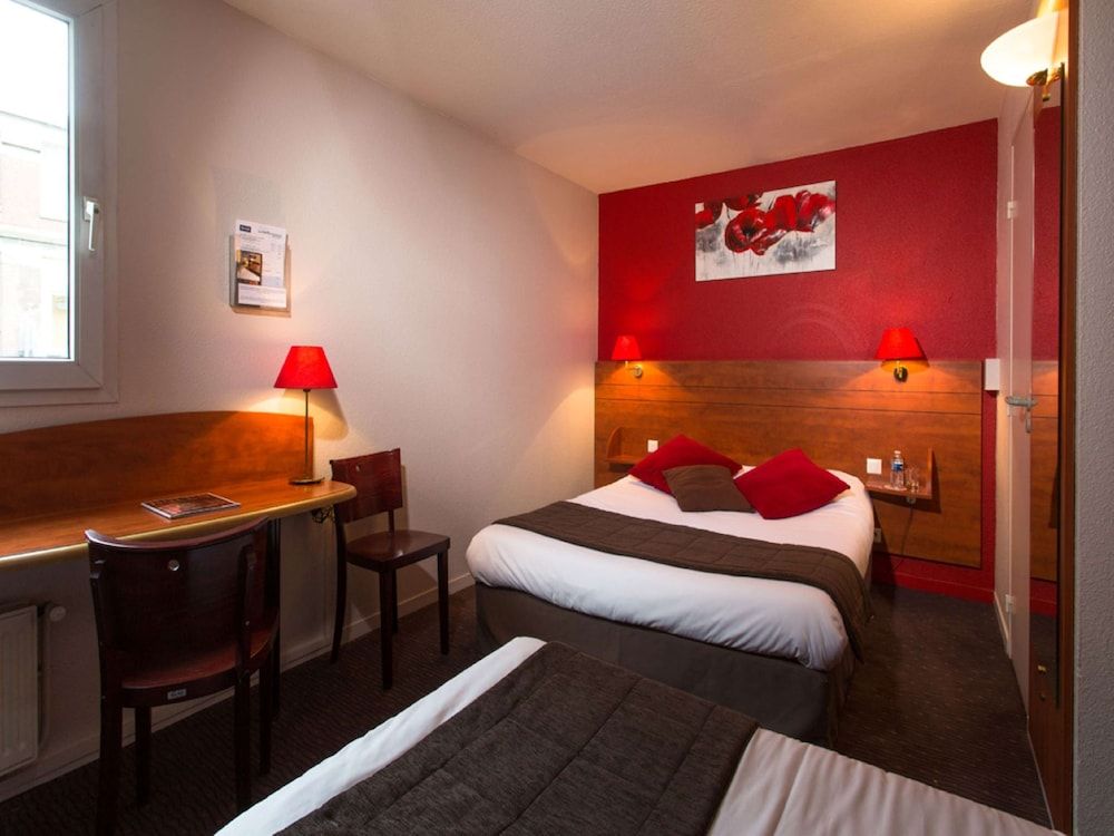 Hotel Kyriad Rouen Centre 1