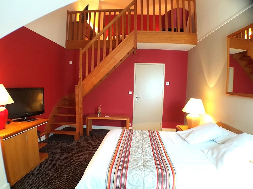 Domaine de la Forêt d Orient, Logis Hôtel, Restaurant, Spa & Golf 3