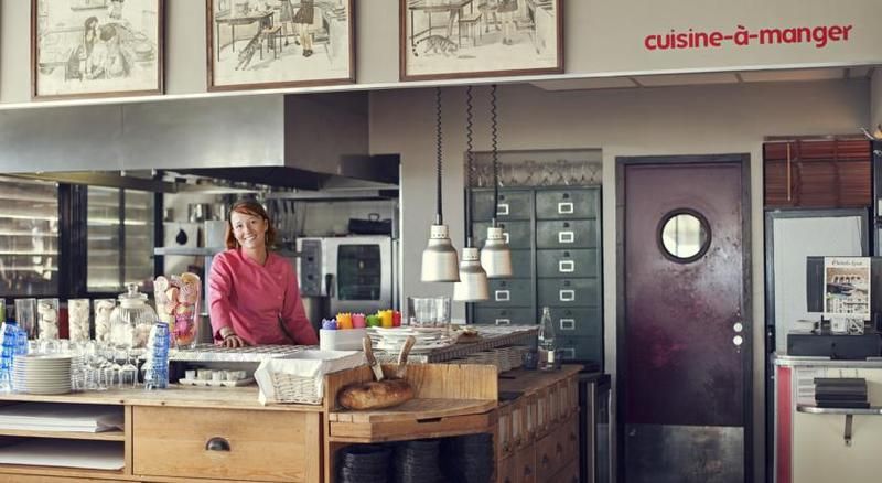 L'Ermitage Hotel & Restaurant Cuisine-A-Manger 3