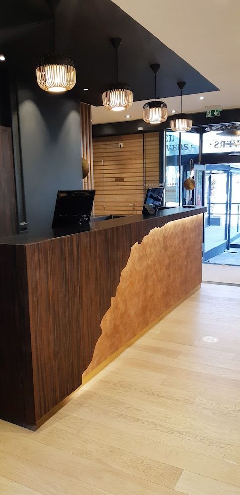 Hôtel de l'Univers 2