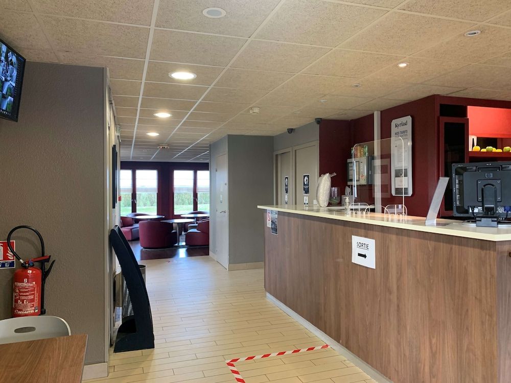 Kyriad Chateauroux - Saint Maur 3