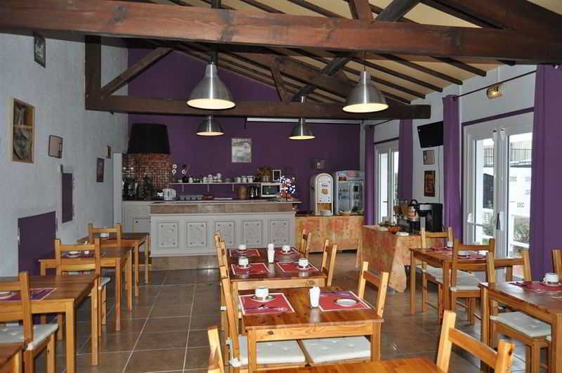 Hotel Saintes O'Nice 3