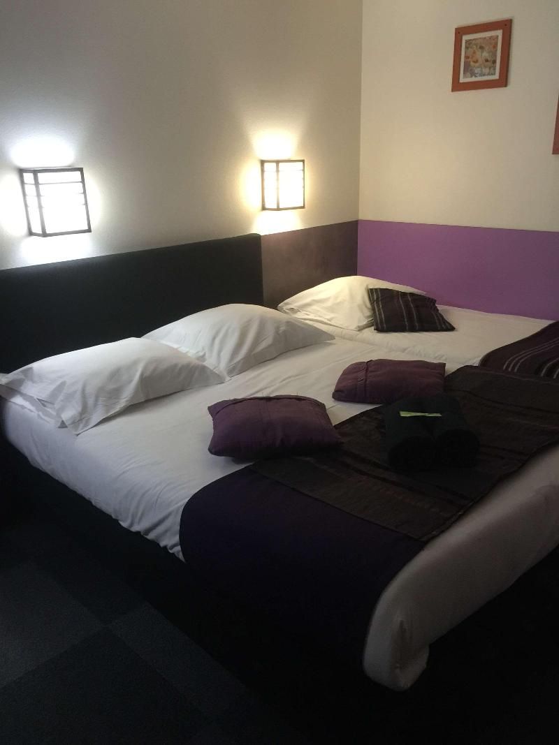 Kyriad Direct Saintes 2