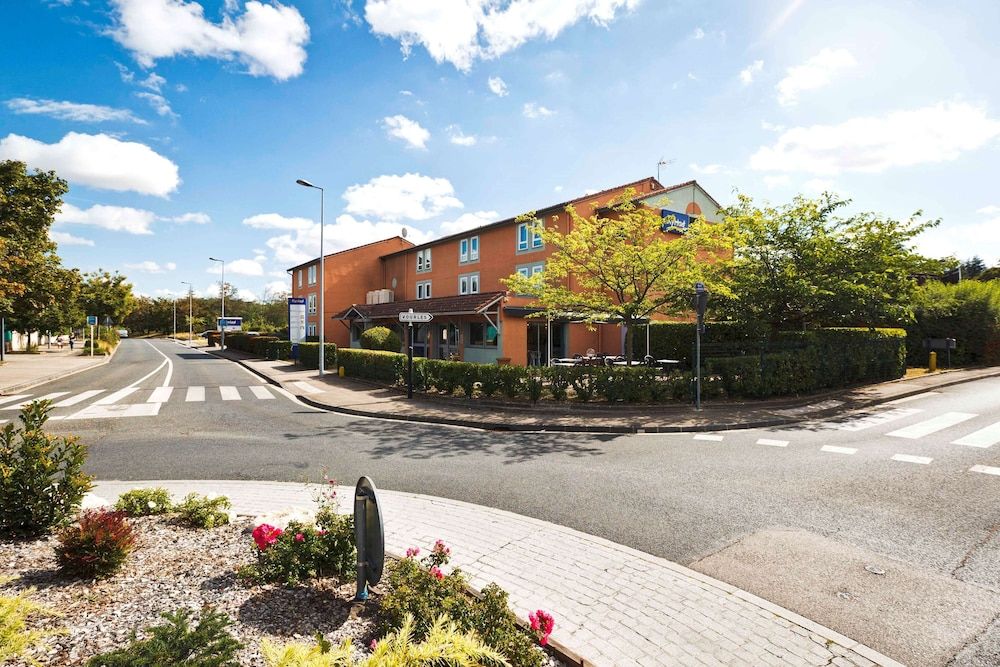 Kyriad Lyon Sud Saint Genis Laval 3 estrelas em Saint-Genis-Laval