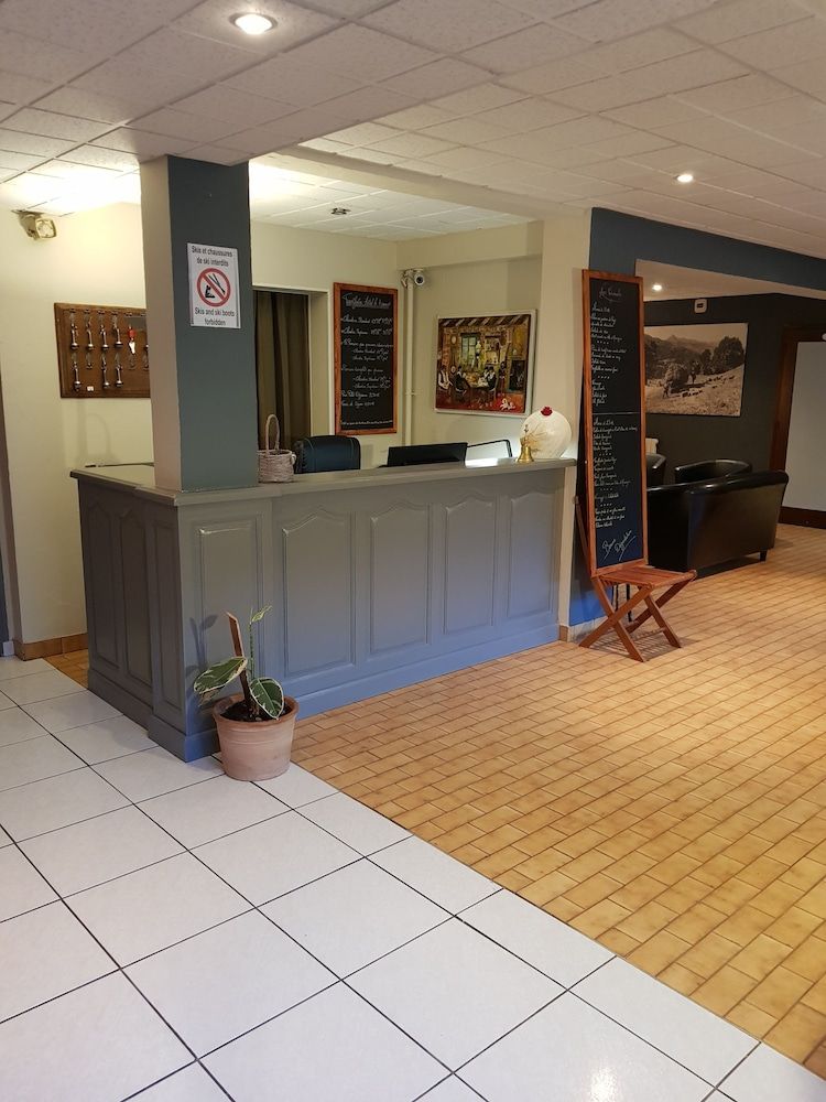 Hôtel le Brunet 3 étoiles à Saint-Jacques-des-Blats