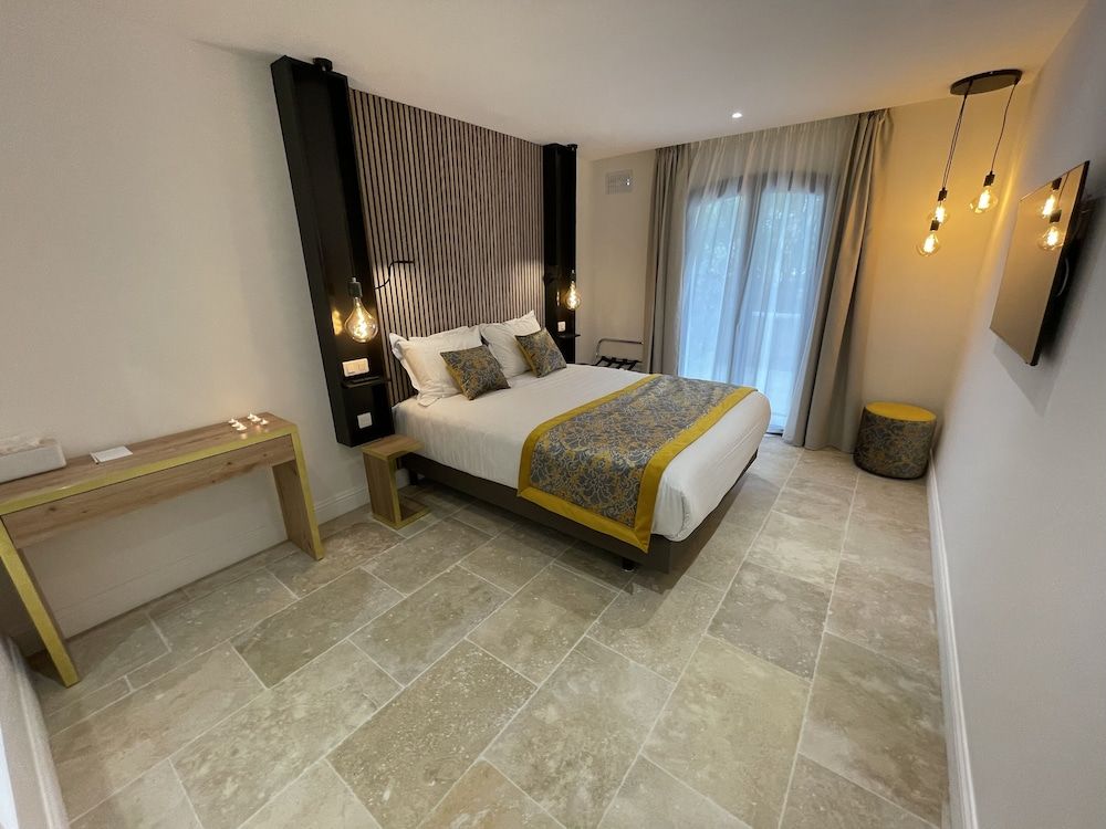 Confidentiel hôtel 3