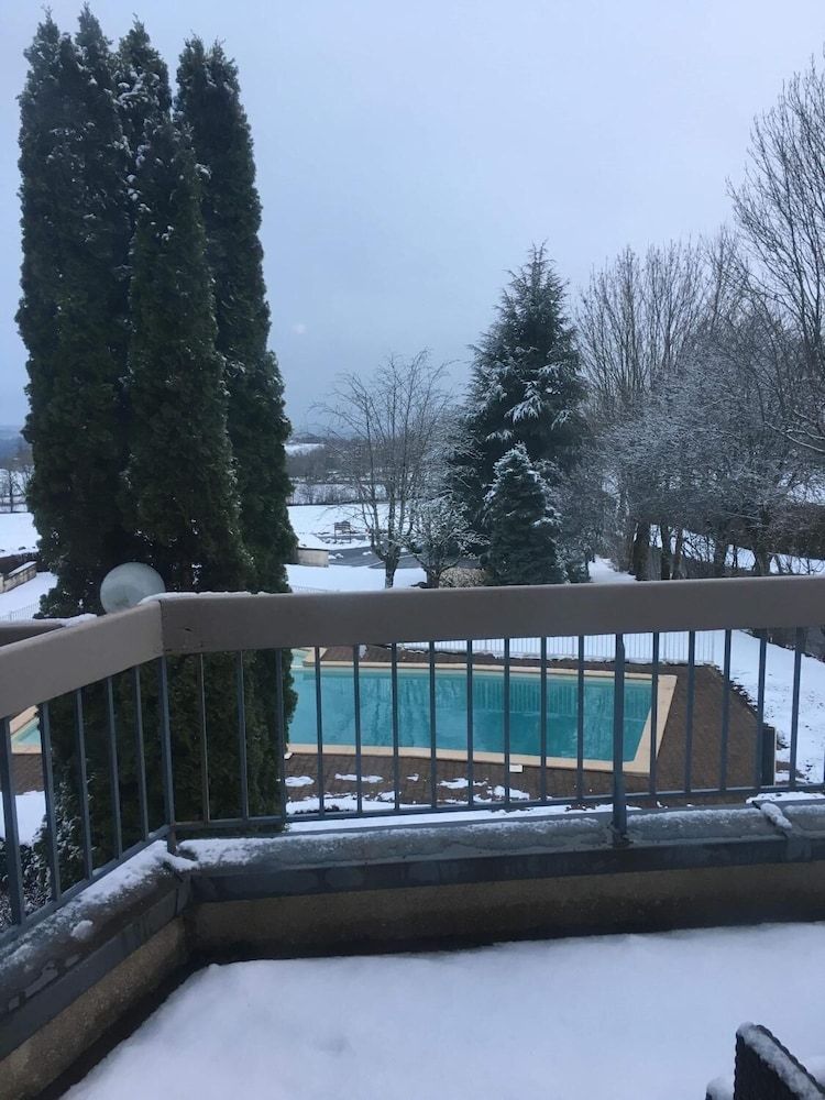 INTER-HOTEL Salers Le Gerfaut 3